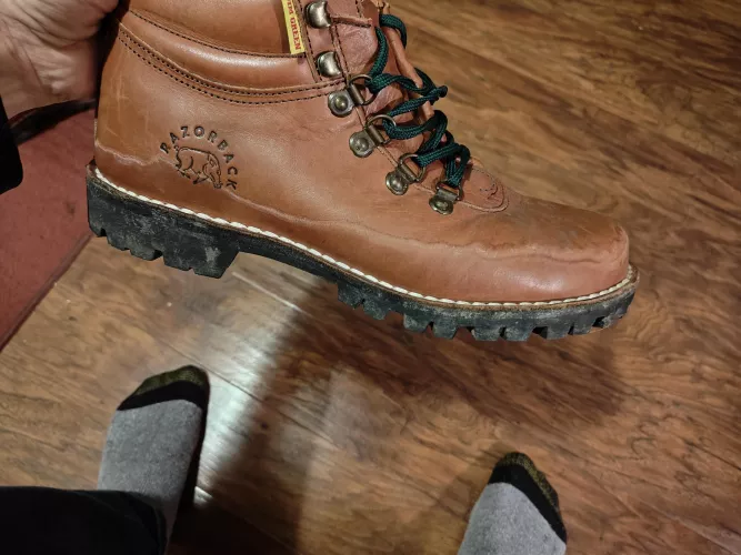 I wore my razorbacks in the salty northeast. I know some oils with surface on Jim Greens, but I'm wondering in I should clean and condition them at this point considering the ne conditions. I gave the right oil and brushes but no leather soap