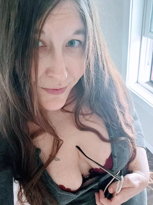 If my wife attended your super bowl party, would you be able to focus on the game?