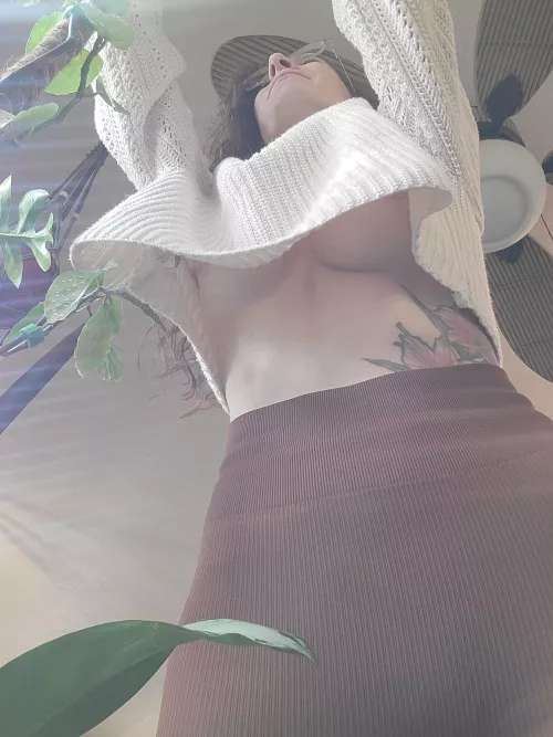 Just doing some plant chores 😋