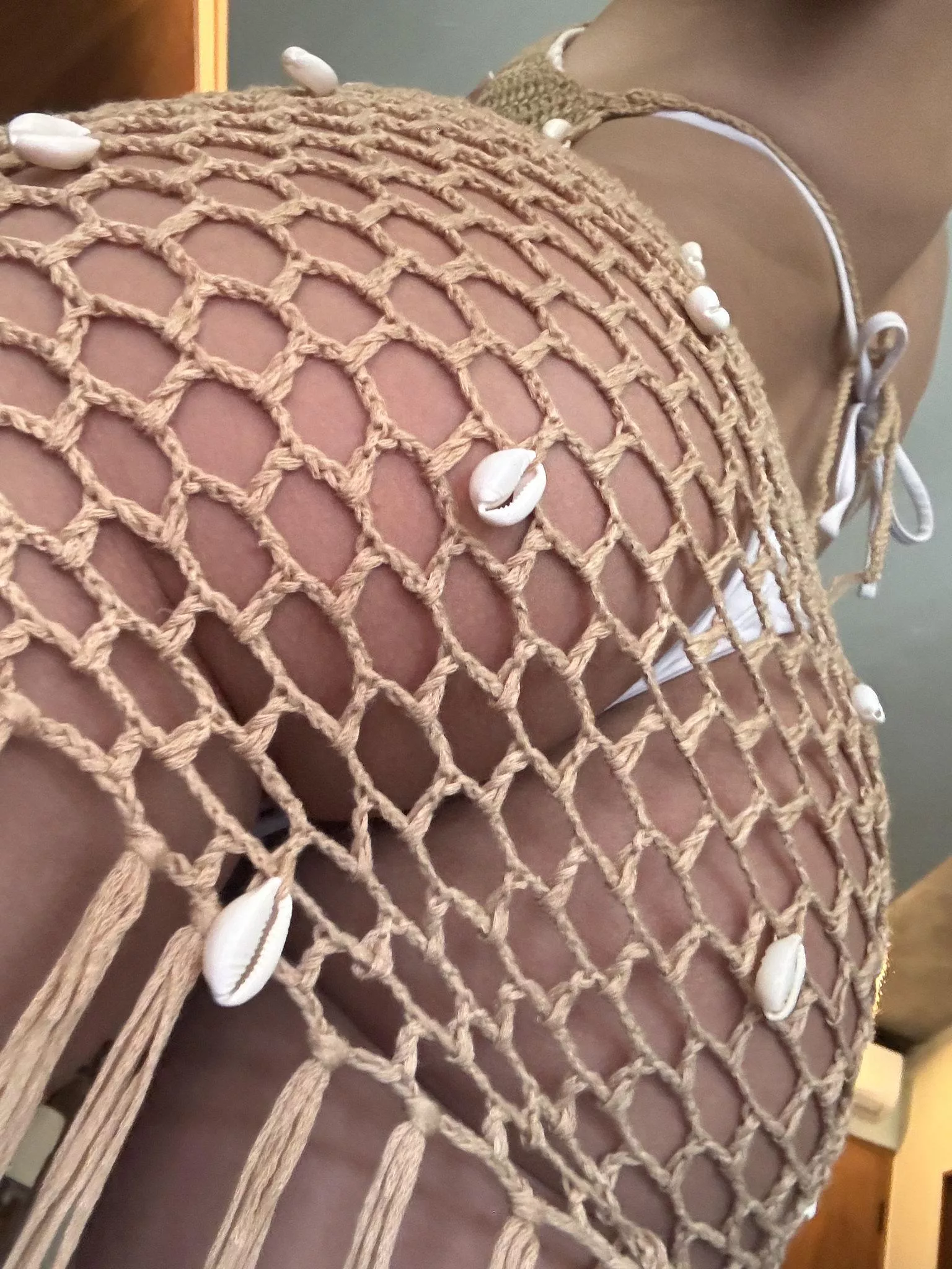 Living my island girl life and showing off my booty