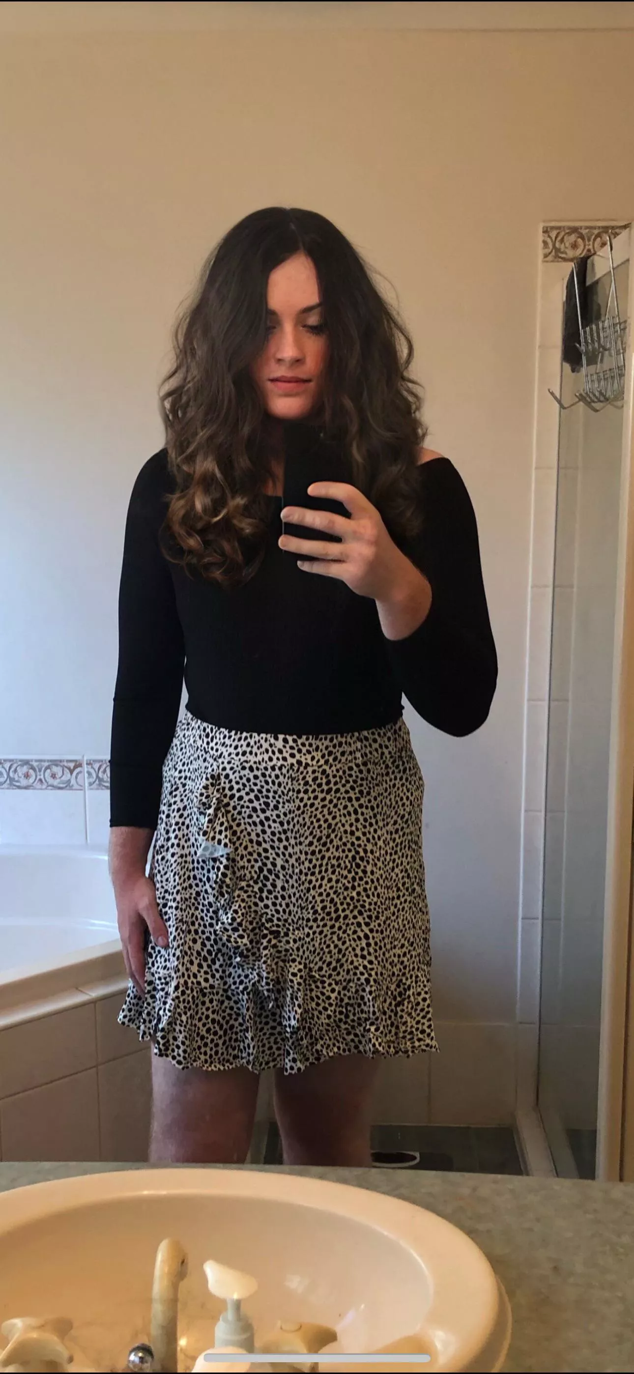 Love this outfit! 🤍