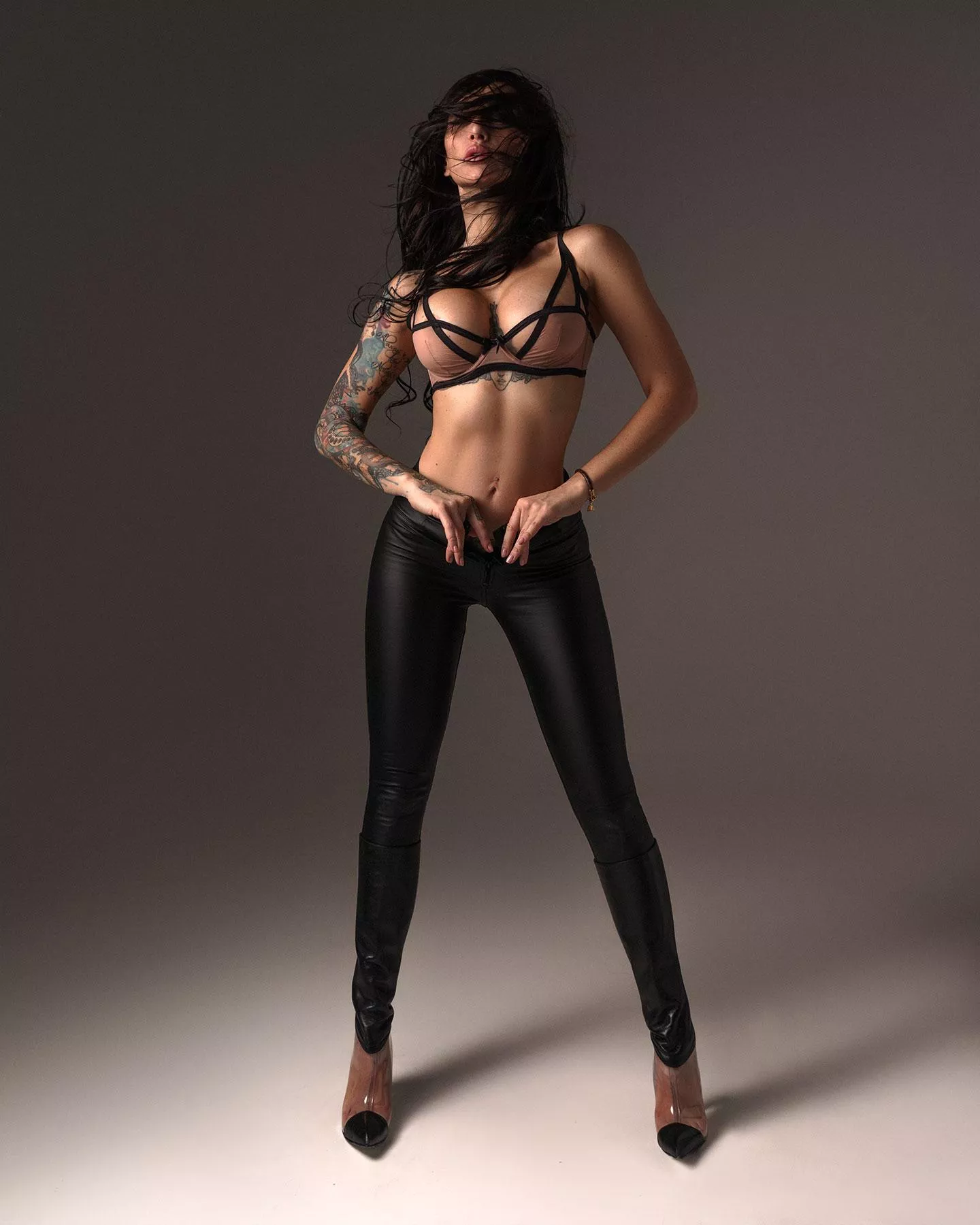 new footage from the sexy photo shoot.