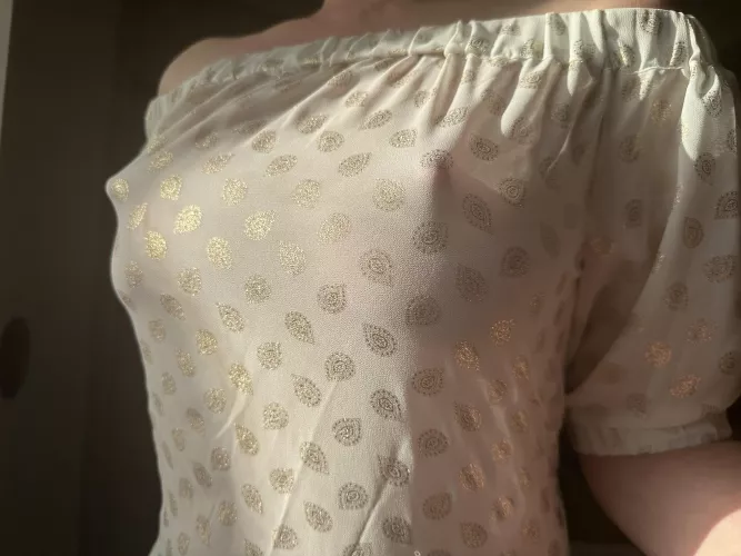 People tell me that my blouse’s are too transparent. X
