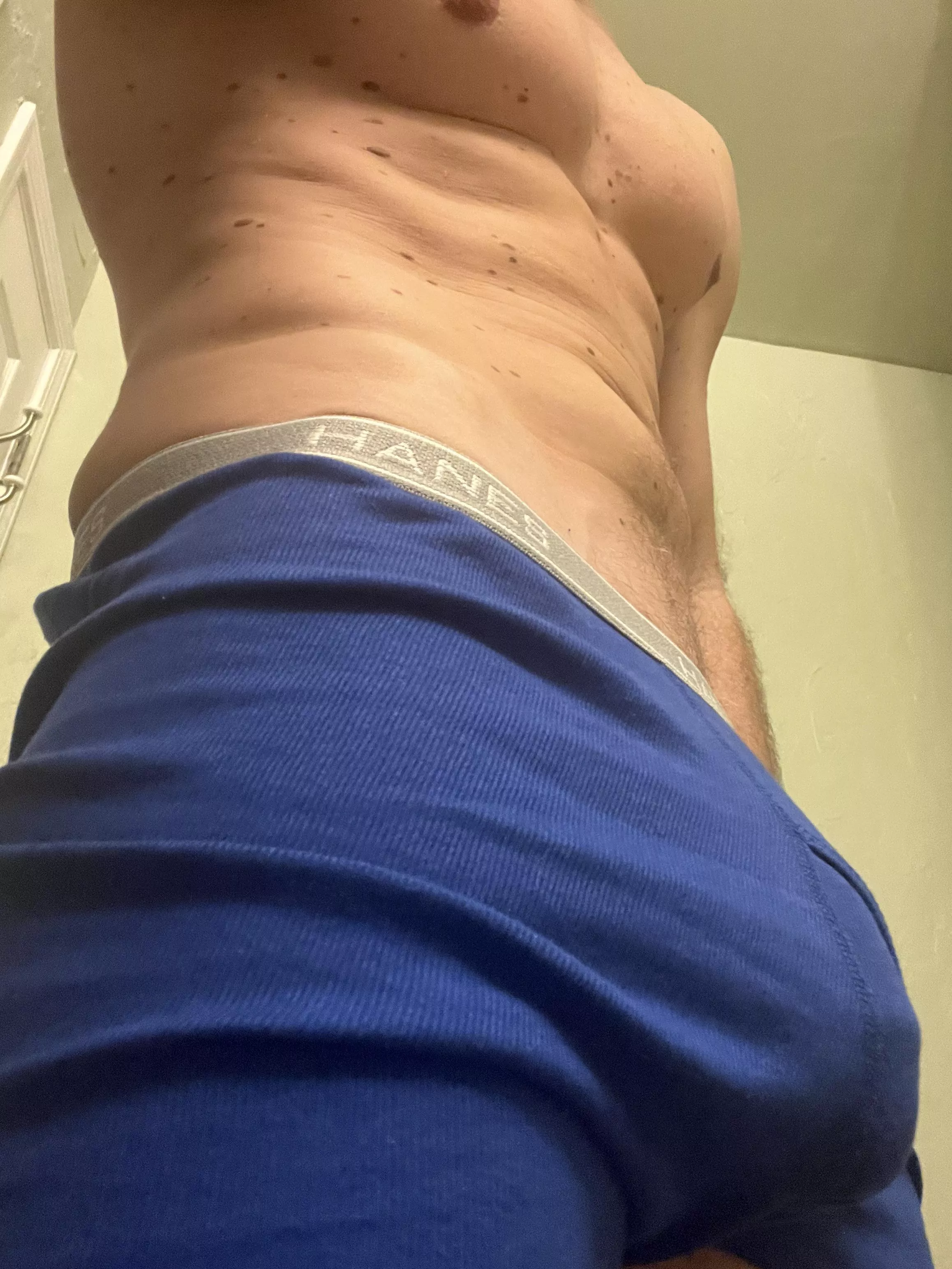 Please help soothe my achey gaymer bulge (29)