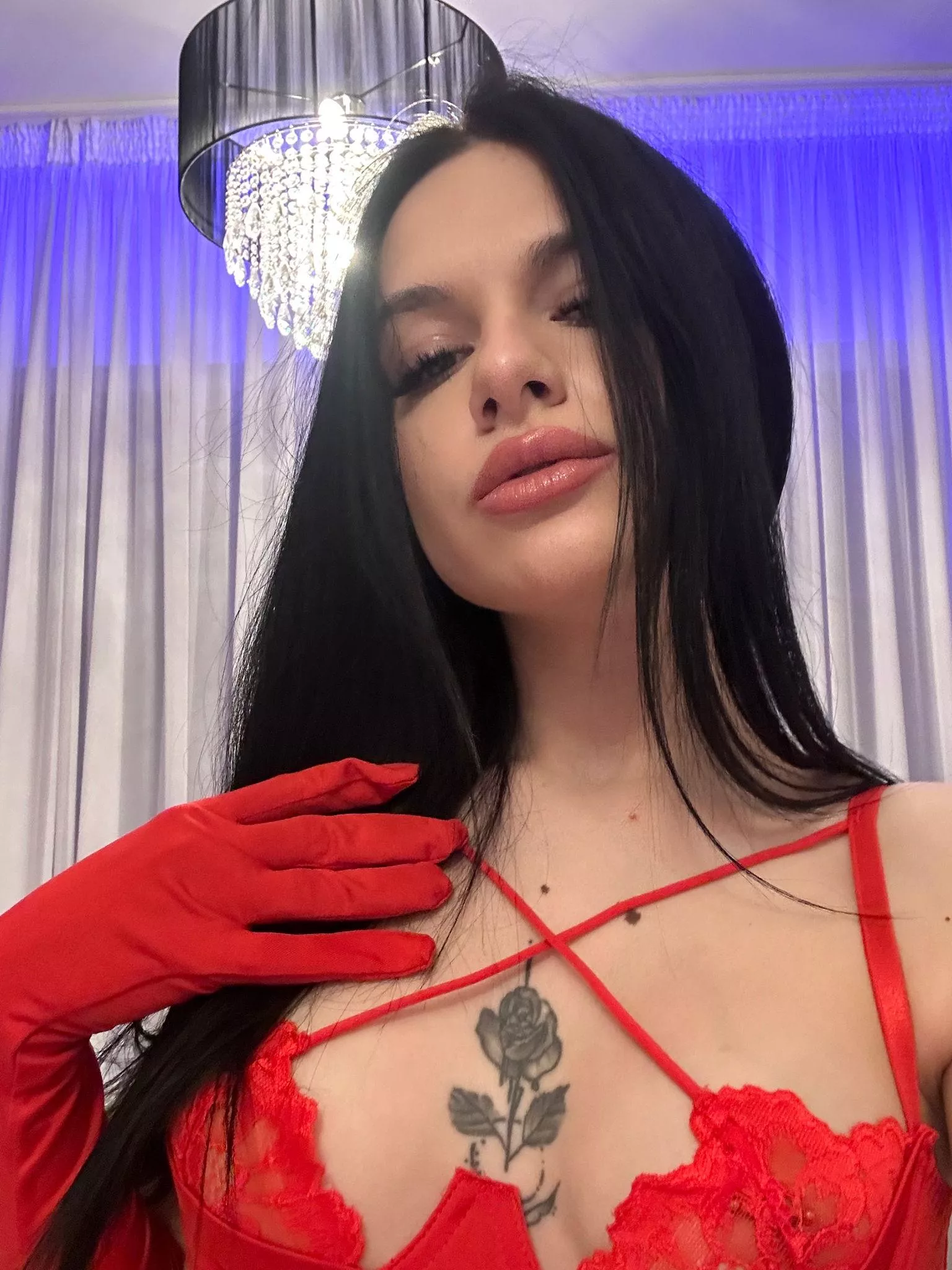 Sexy selfie to brighten your day