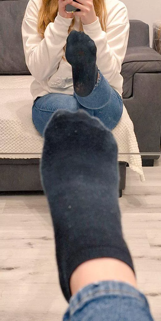 Should I post more black or white socks? [f]