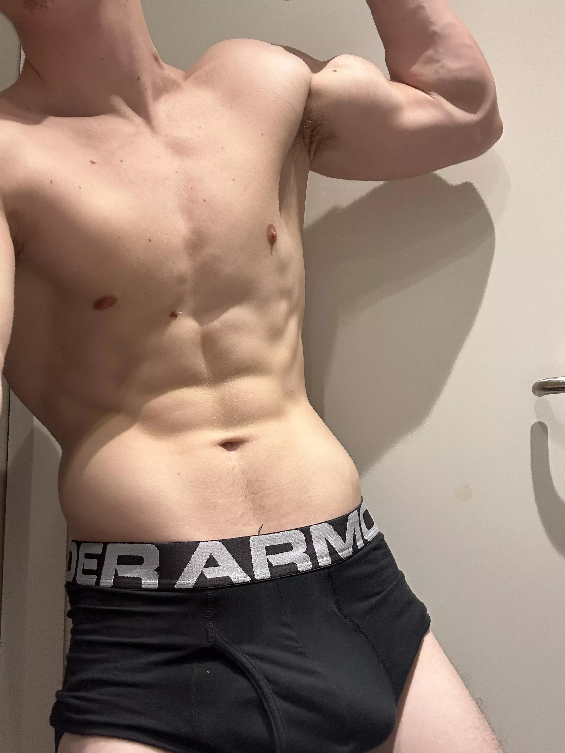 Stick em up and pull my boxers down