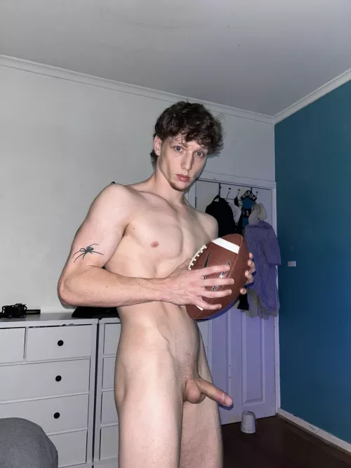 Super Bowl n chill? 19