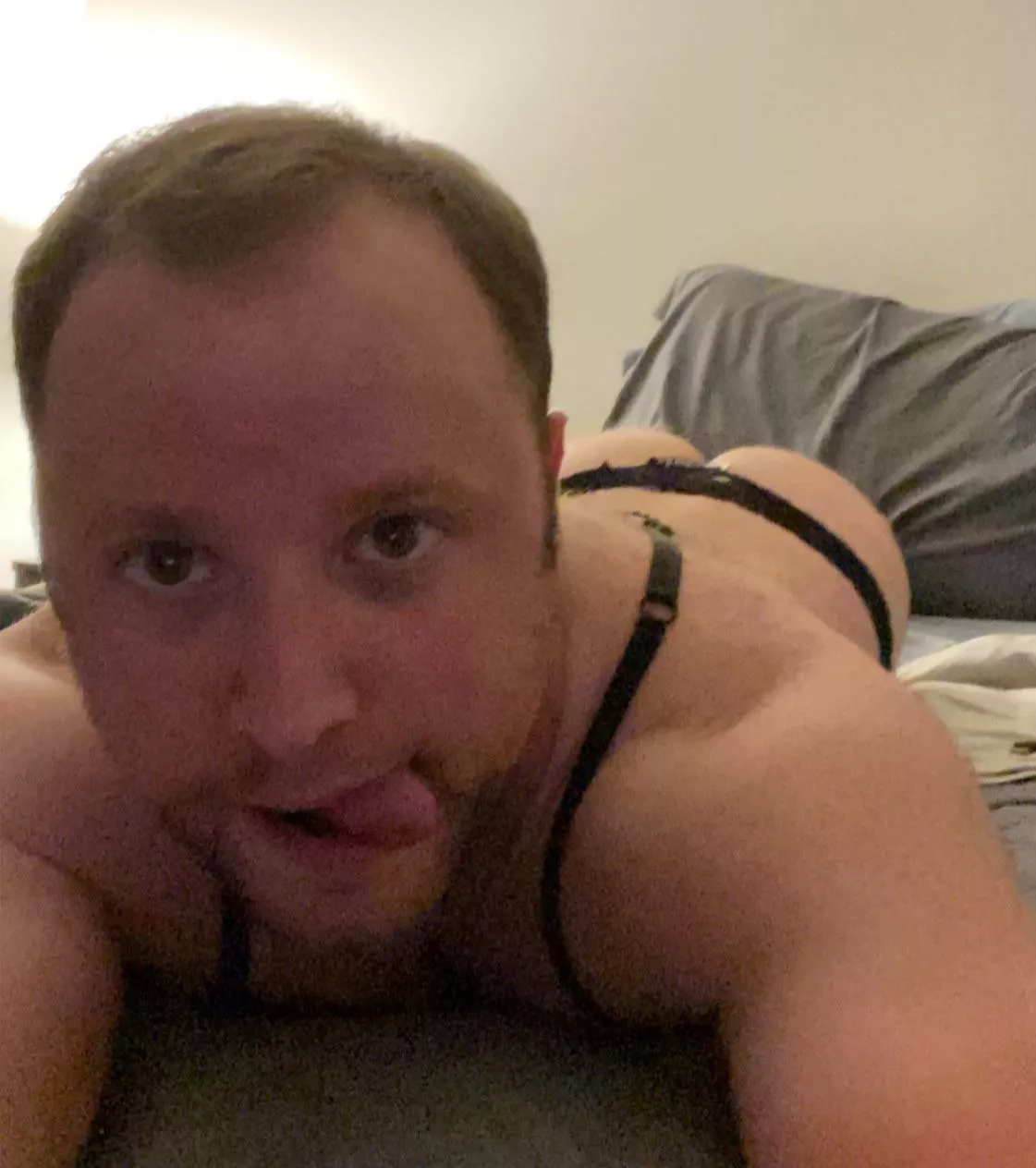 The idea of my friends seeing me like this makes me nervous 😩