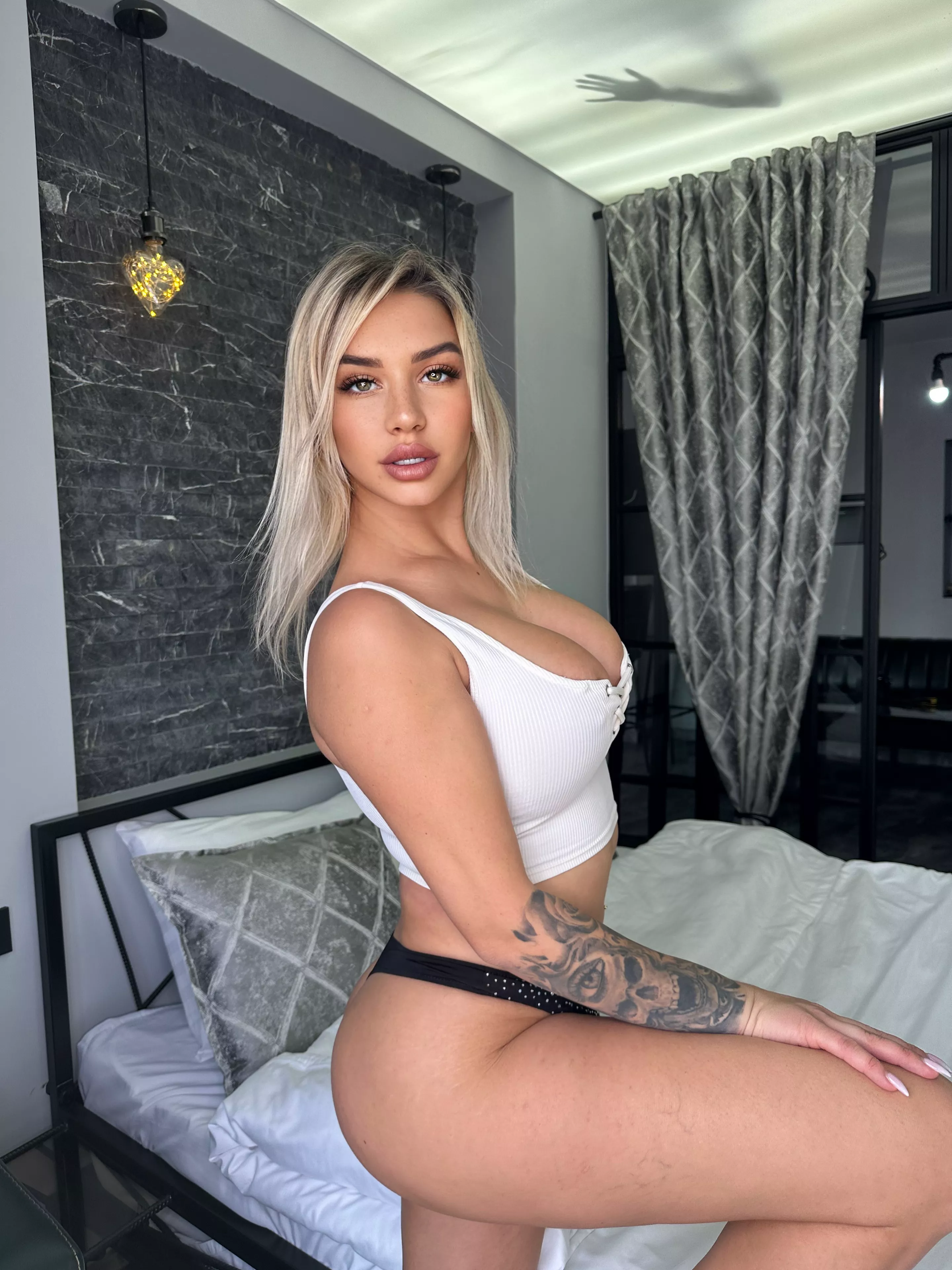 Wanna fuck on the first date?