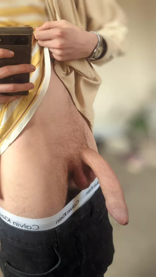 Watch out for us skinny guys 🍆😉