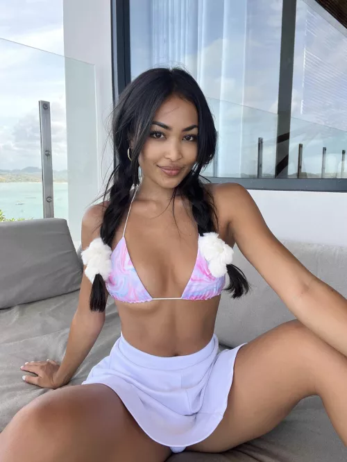 where would you put in your white cock first ?