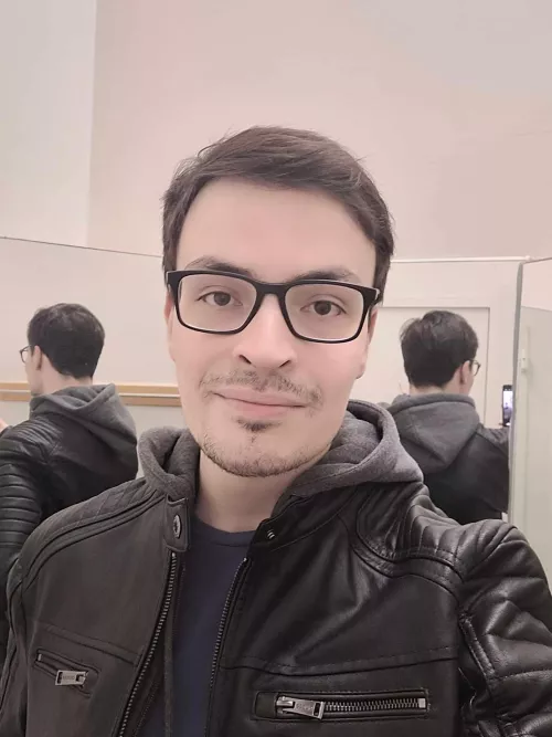 Who wants to be friends :)