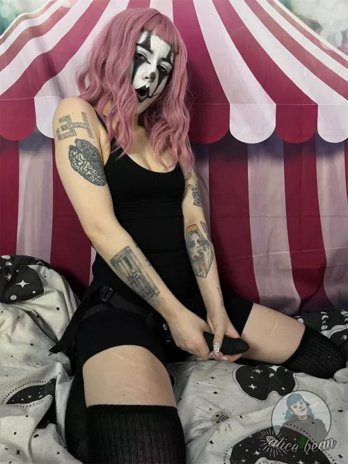 Who wants to experience some fun with a clown honk honk