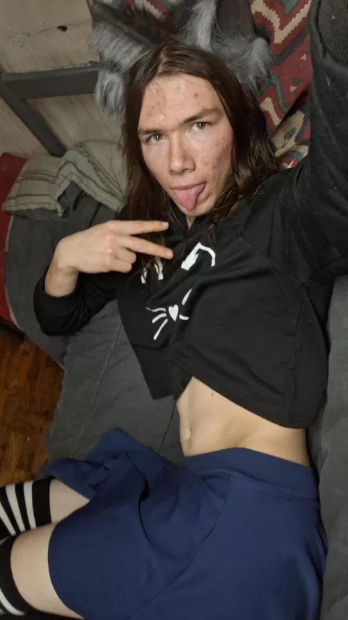 19m come play with you kitty!!