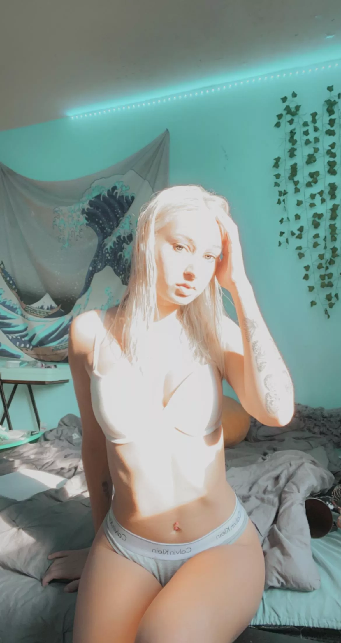 21I'm drunk and I will send and sexting whoever ups this i will swear👻turindwamukamas