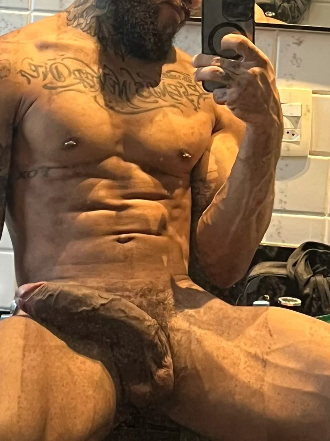 28. Looking for a smooth ass. Sn lartora24 28. Looking for a smooth ass. Sn lartora24