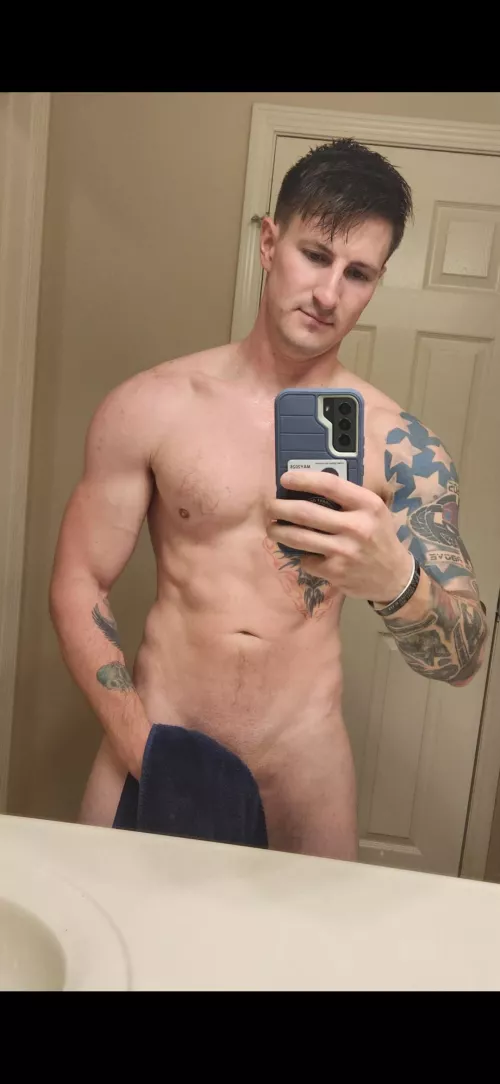 [32] post workout showers are the best!