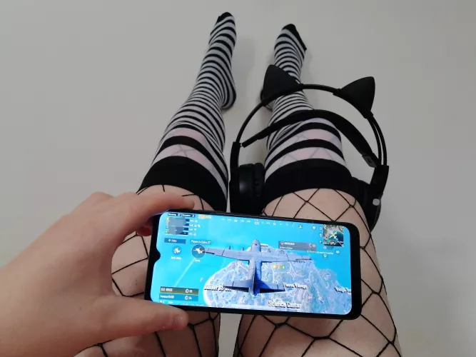 Are femboys allowed to post here? 🙈