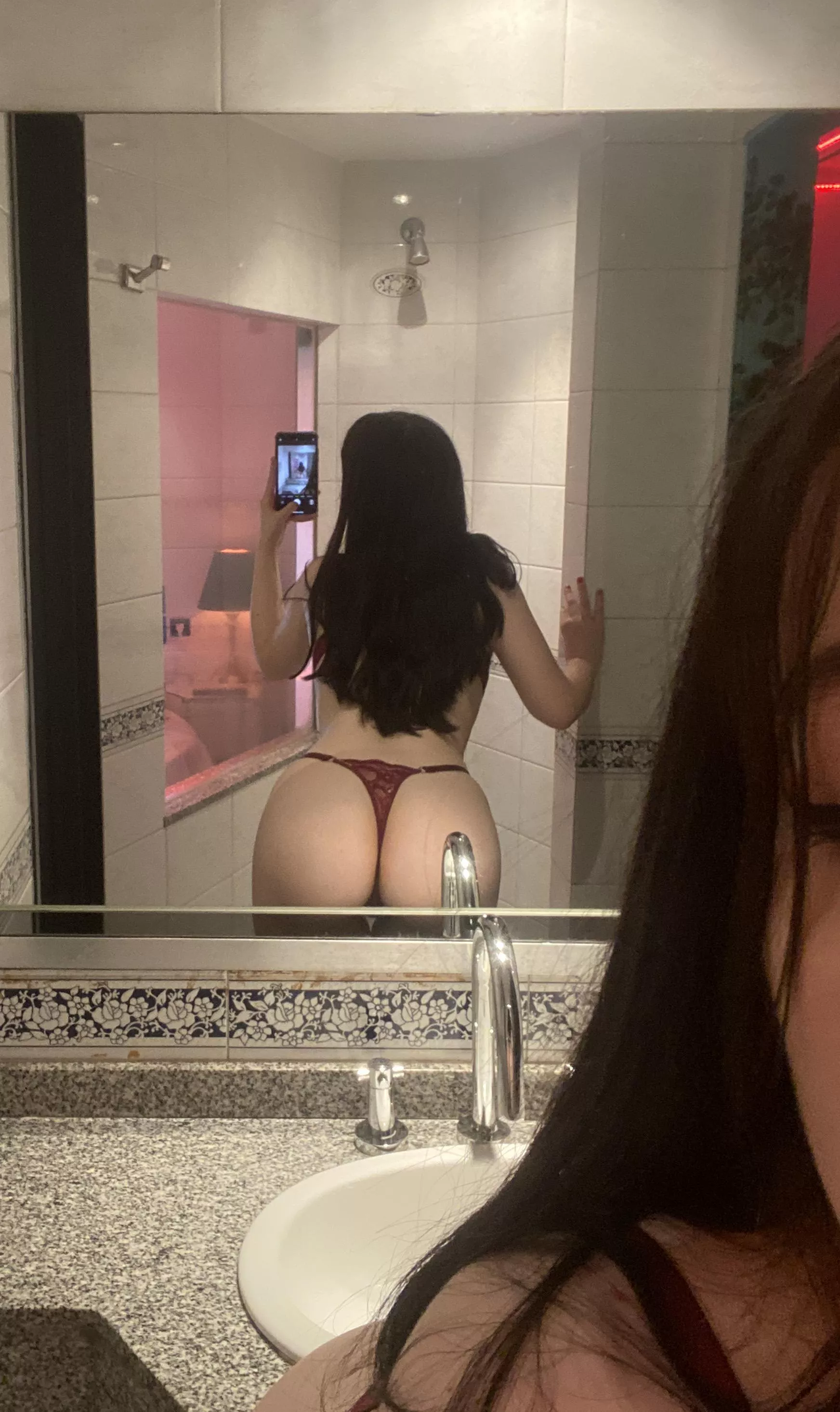 Can you squeeze my bum cheeks?