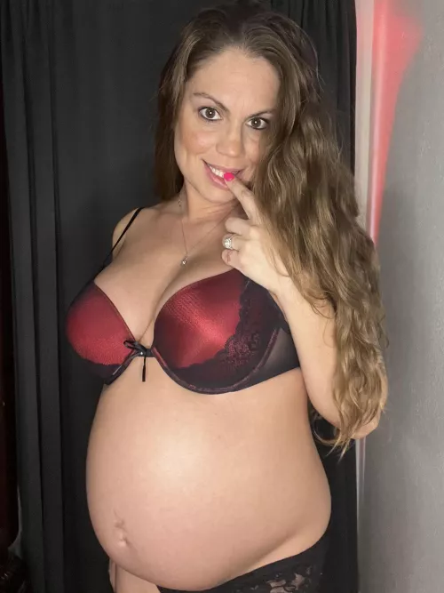 Come real close…I want to show you my freaky little secret…