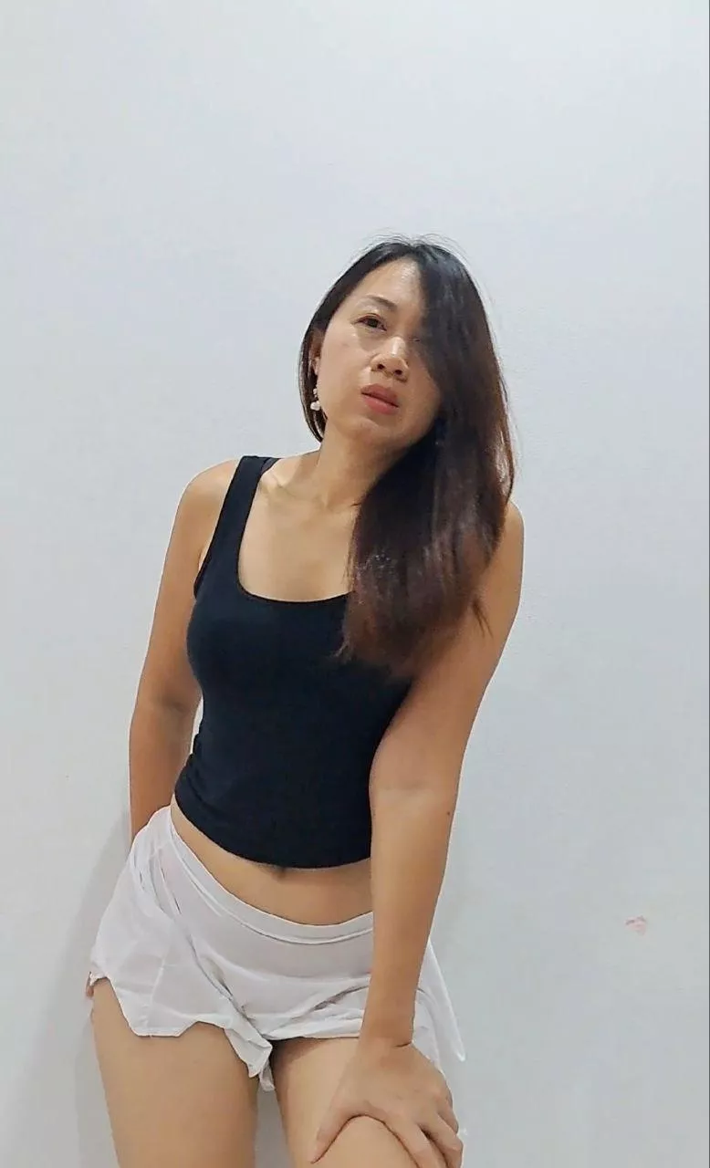 Do I look naughty enough for you?