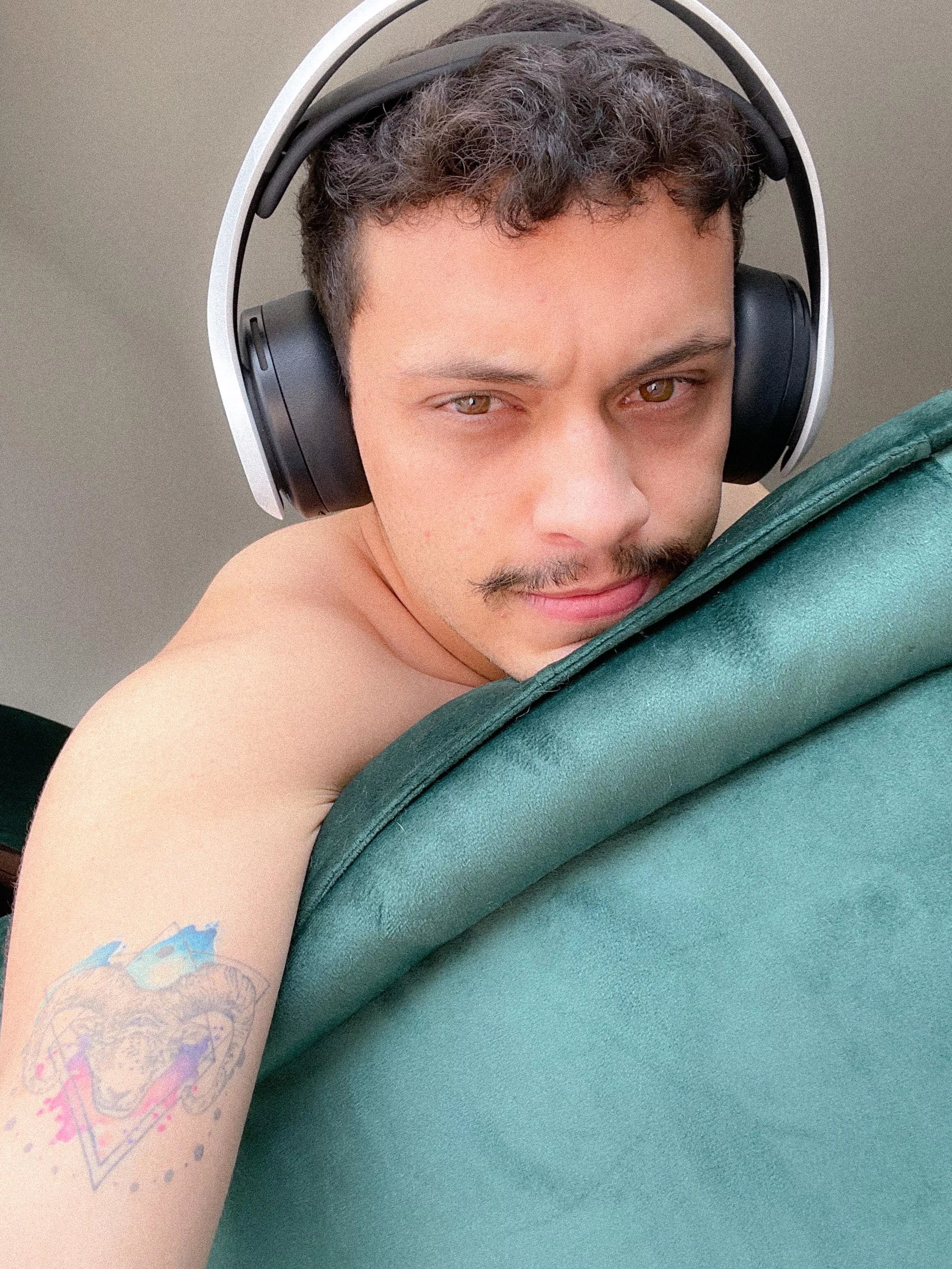 Do you guys like to play mmorpg? Do you guys like to play mmorpg?