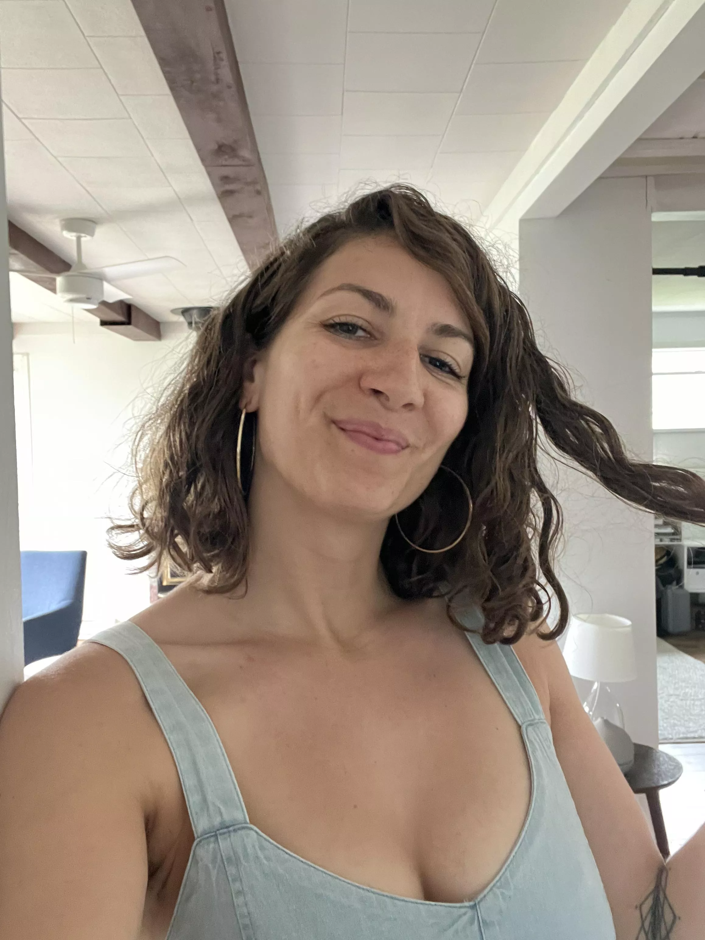 Felt cute 💁🏻‍♀️ [f]