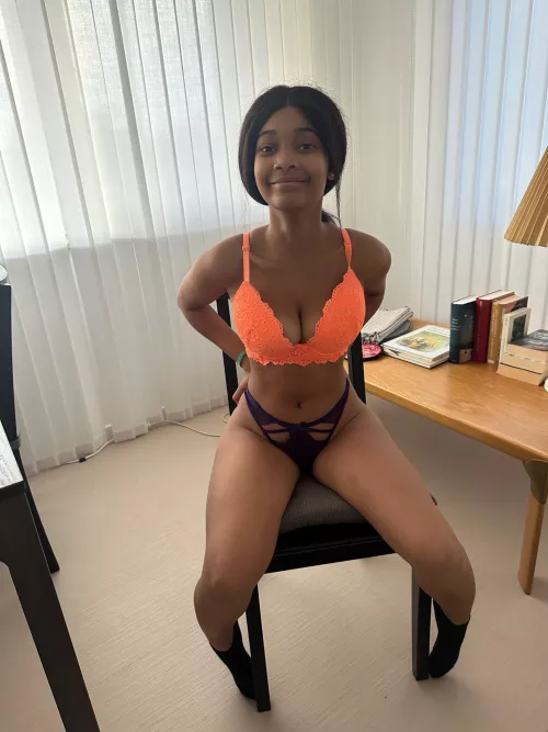 funsized can be fun, especially on bed! you can carry me easily