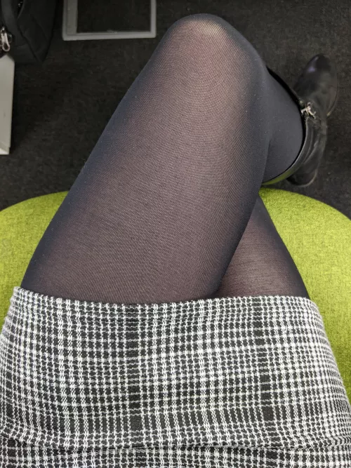 Happy Monday, friends