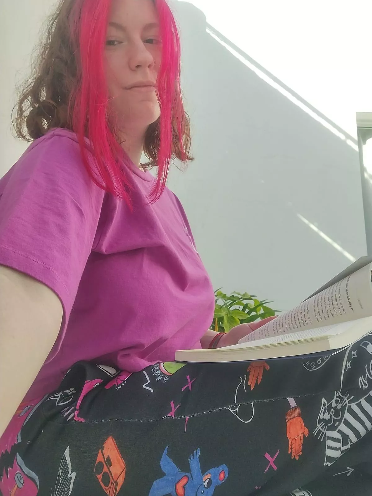 I feel alone today, i need company :(