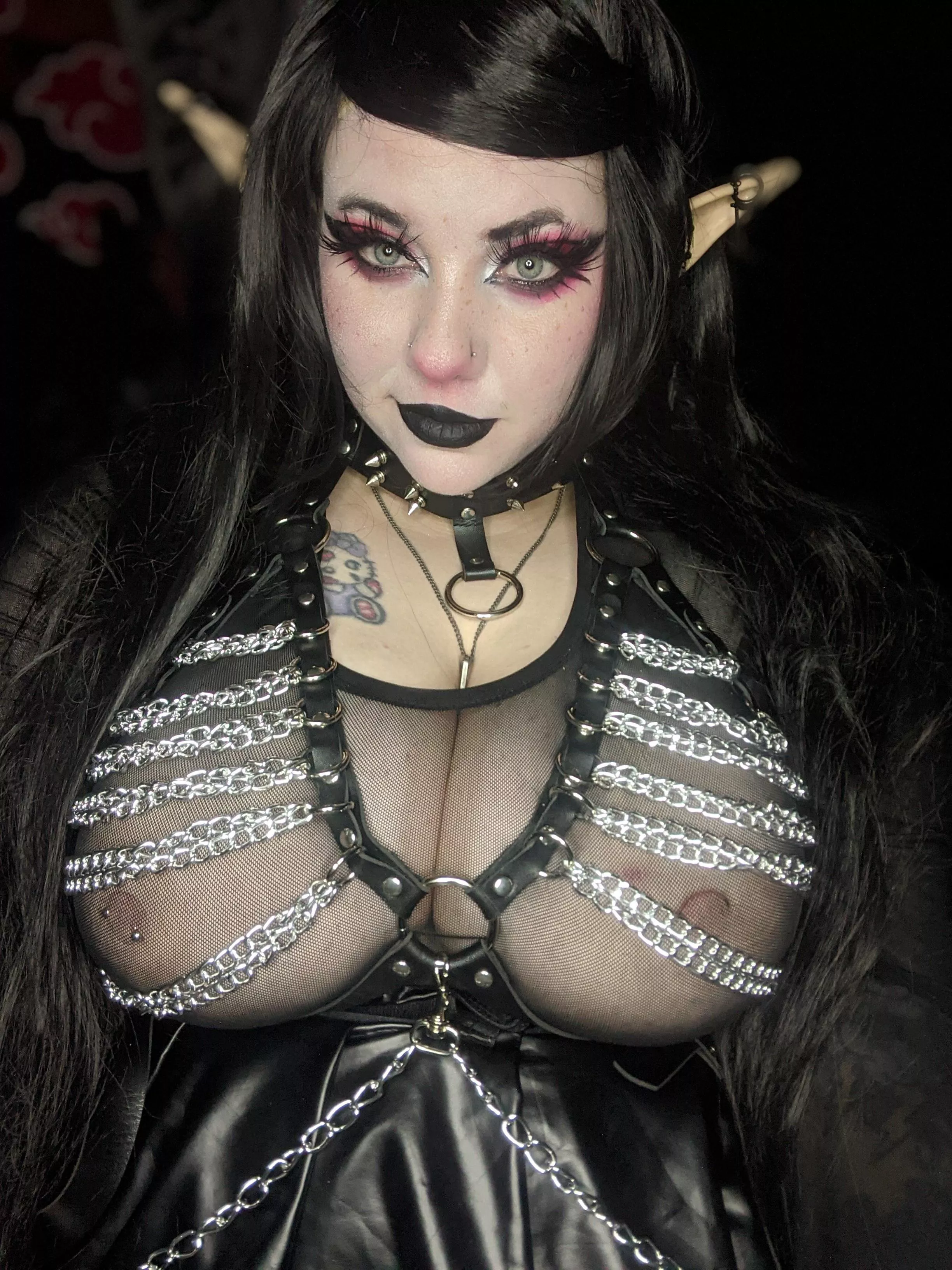 I heard you wanted a breedable elf slut gf 😏