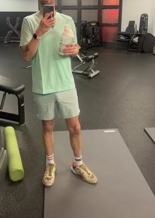 I just looked in the gym mirror. I didn’t realise! I hope I don’t get hard 🤪🤭