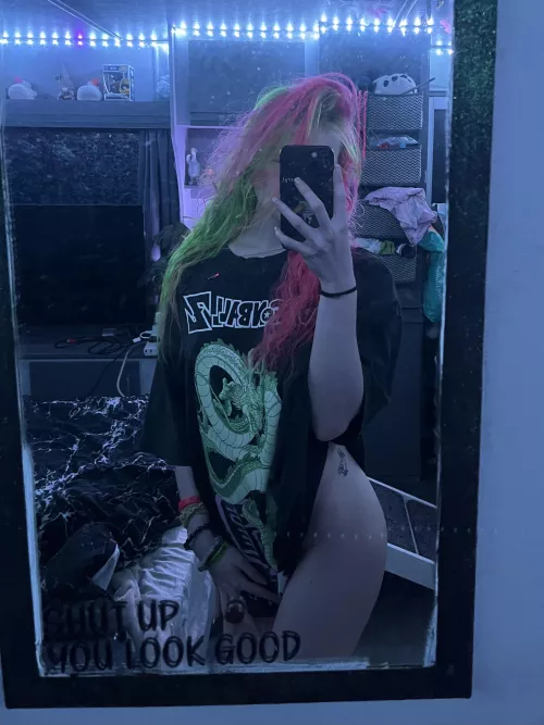 I took my panties off… your turn 😽😽