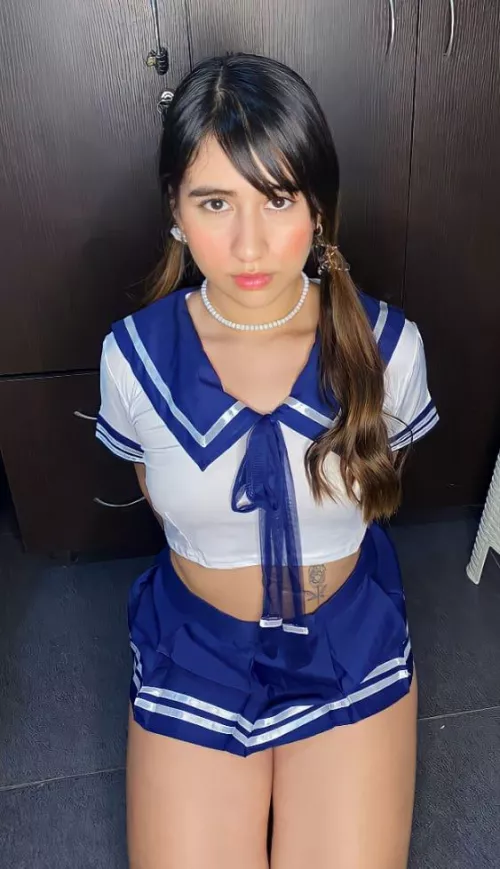 If you take some time away from the SUperbowl, can you jizz on my cosplay photo?