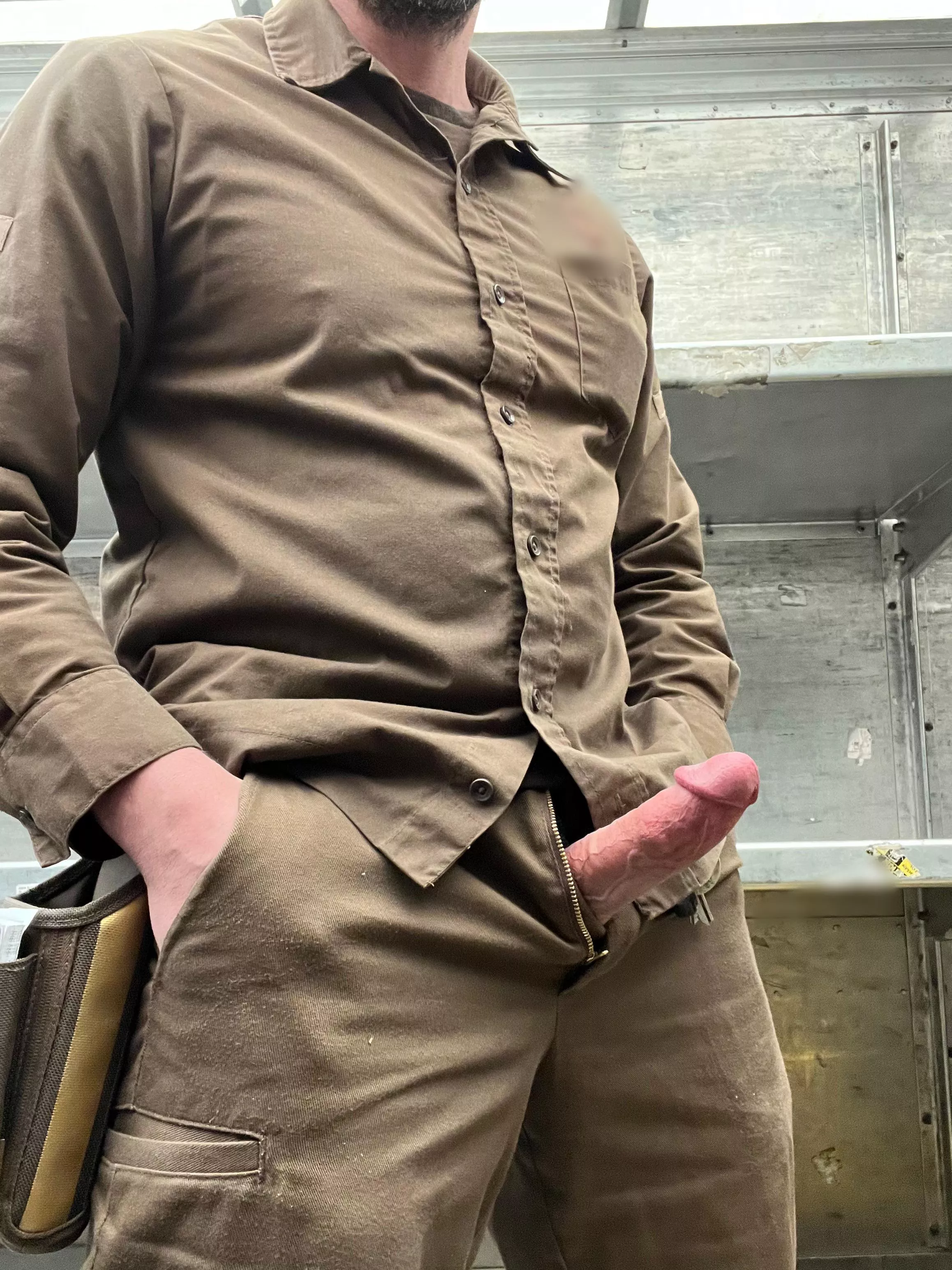 Im just gonna keep my hands in my pockets