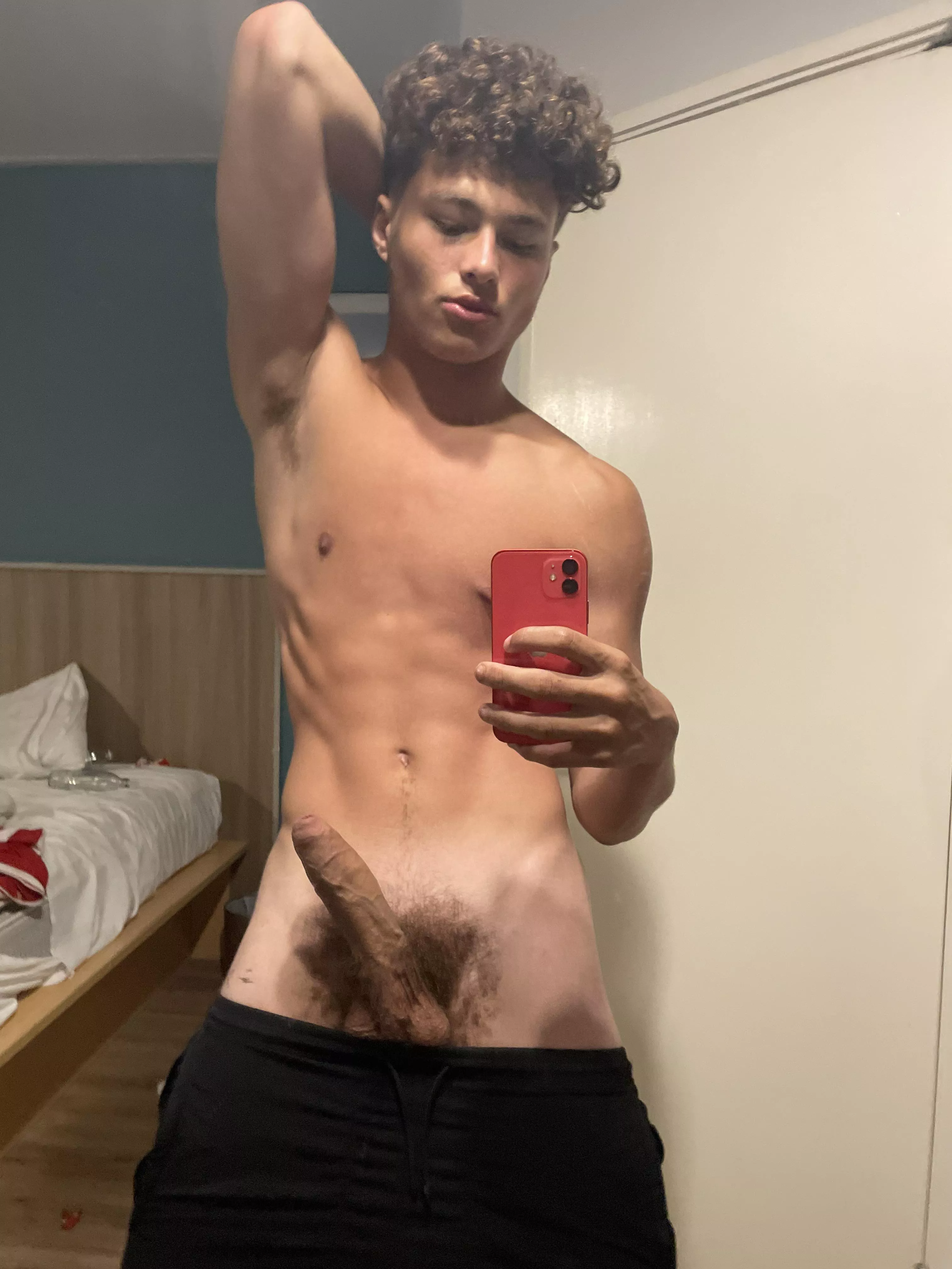 Let’s get started, on your knees or in my bed?😍