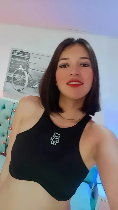 [lina_bedoya] 🔥 I'm lina, I'm your #slave, take control of my #orgasm, help me, I want my #lush and #domi to make me #moan 🔥