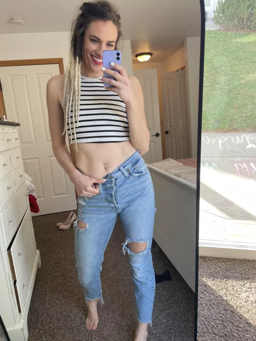 Looks cute in jeans