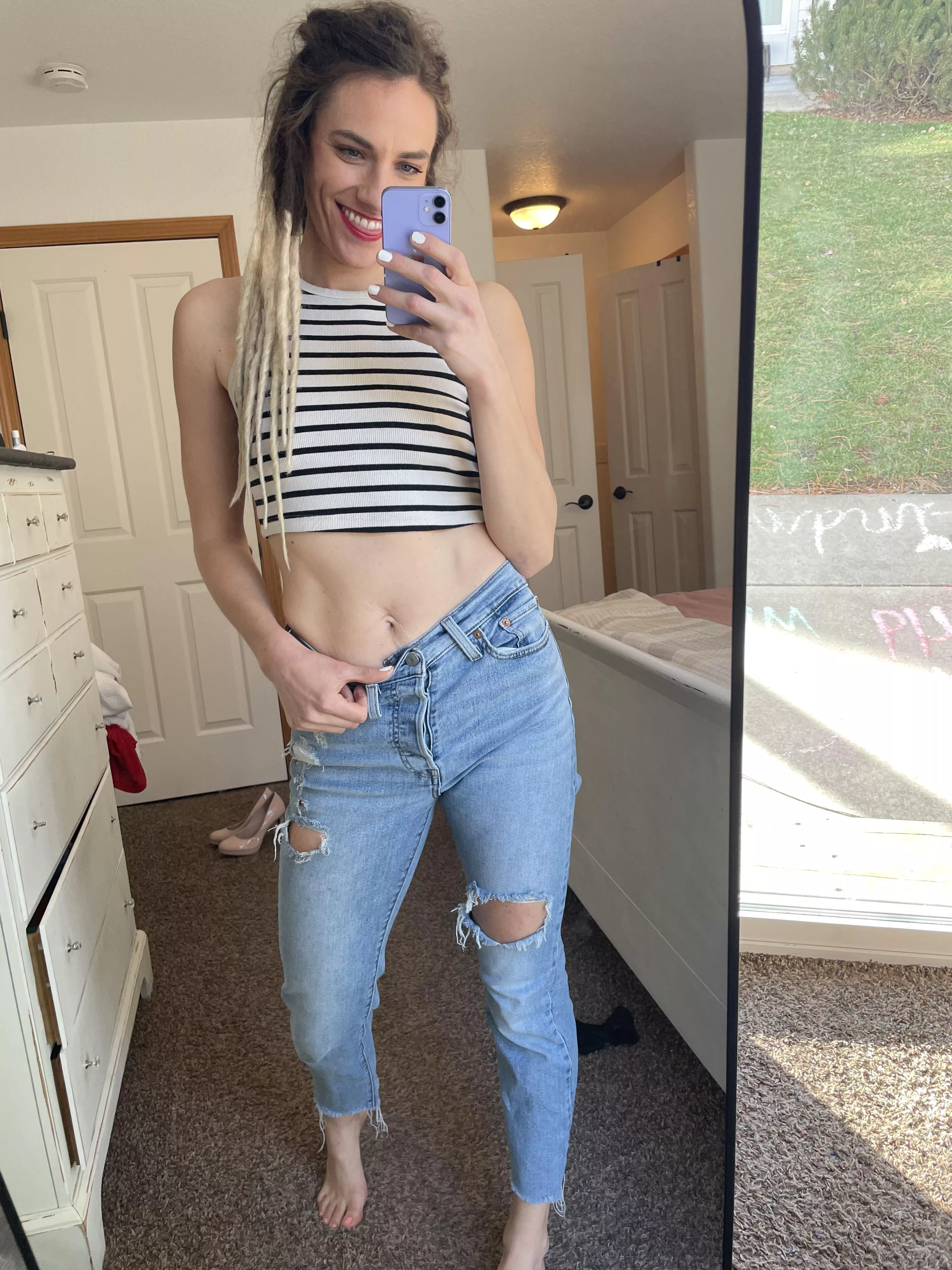 Looks cute in jeans