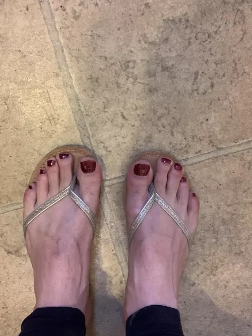 Love painting my toes!! Do they look ok?