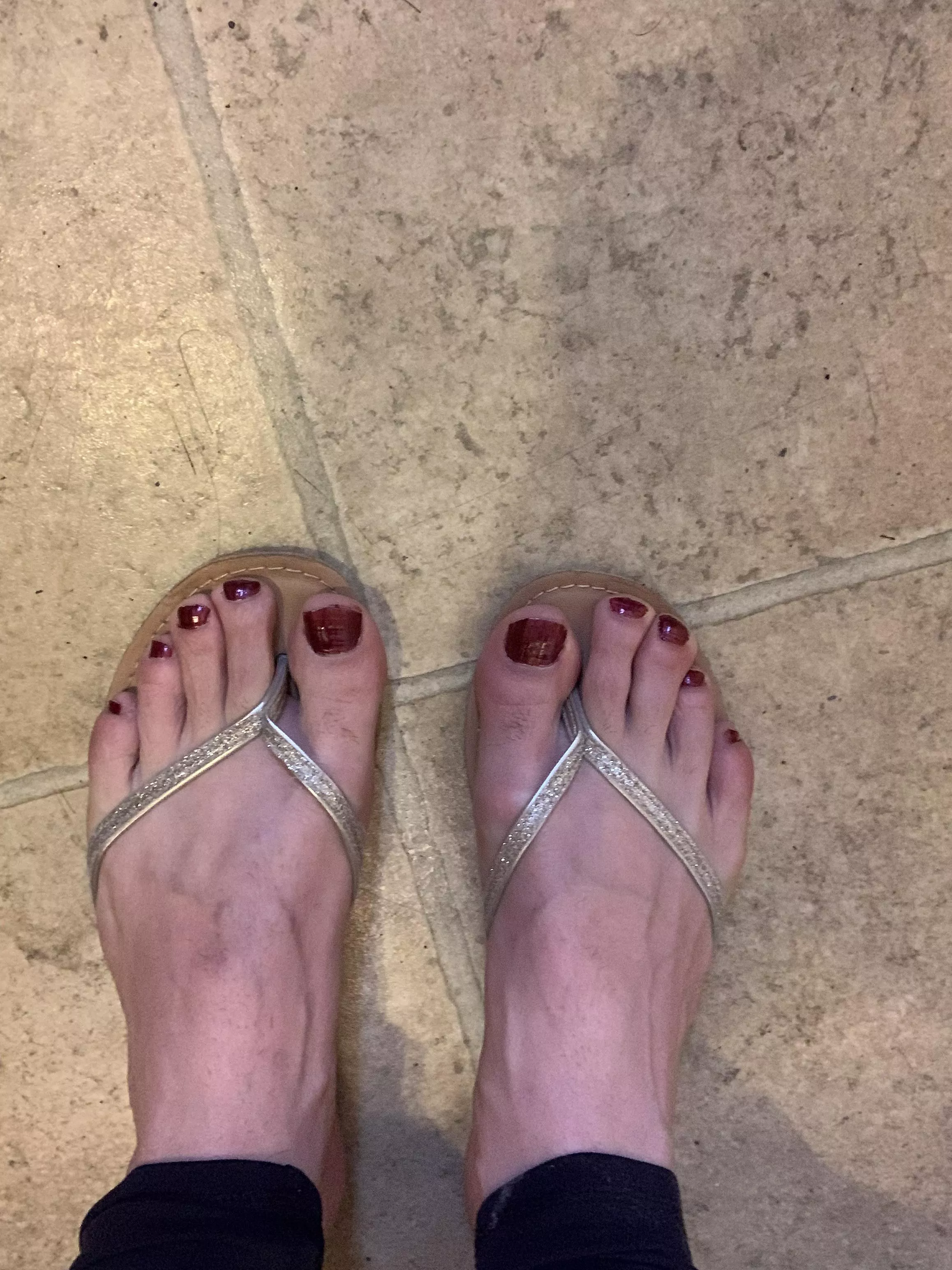 Love painting my toes!! Do they look ok?