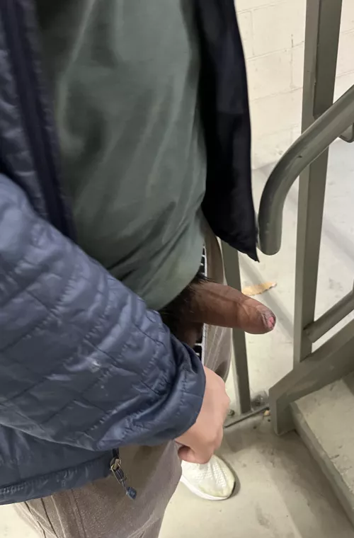 Love when the DL Latino guys pull out a meaty one