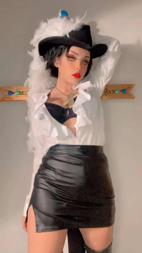 Mihawk Fem (Heart Thief) [One Piece]