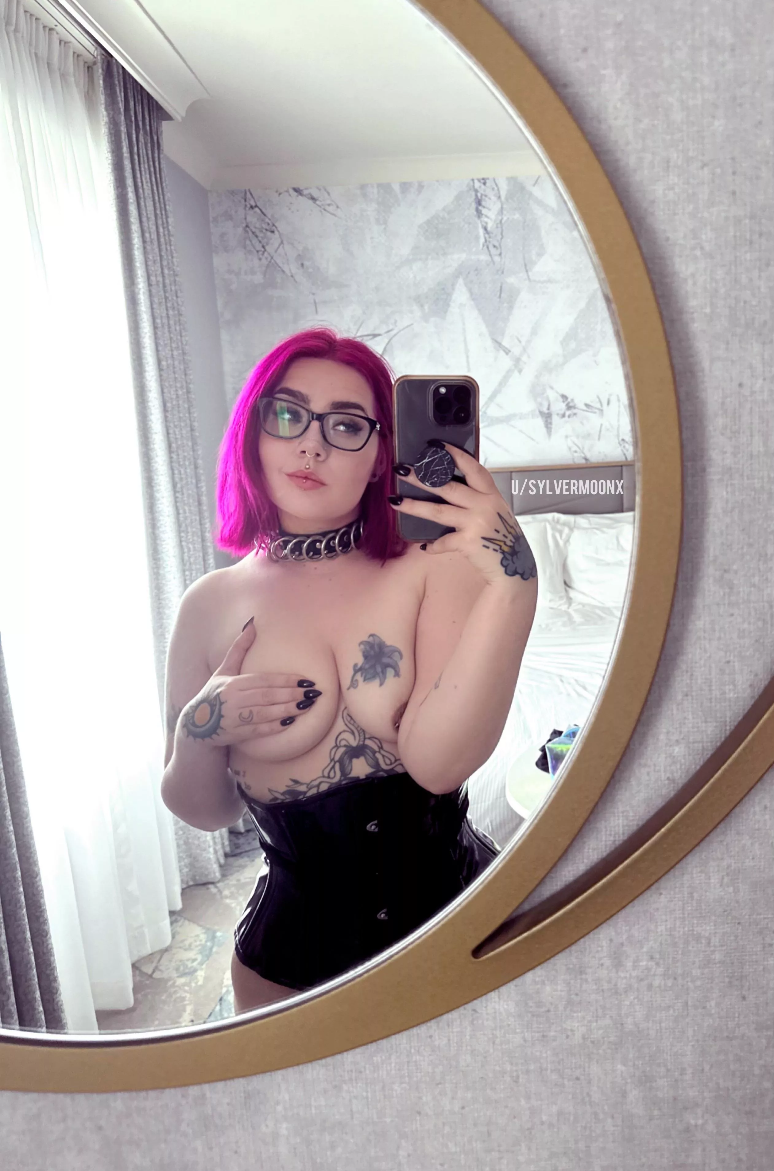 mirror, mirror, on the wall