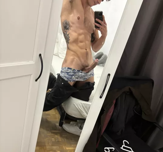 New here, get on your knees