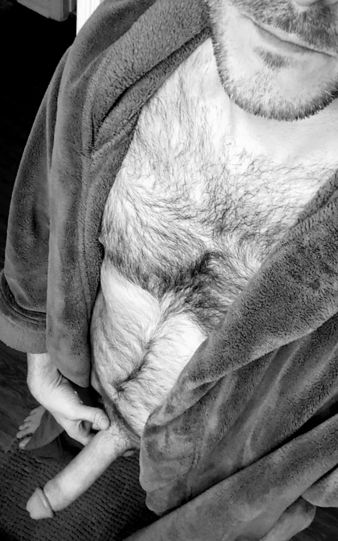 Paint lustful colors on my body with your tongue.