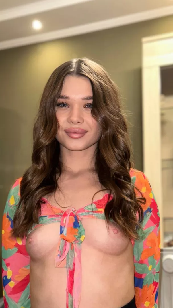 petite babe with small tits