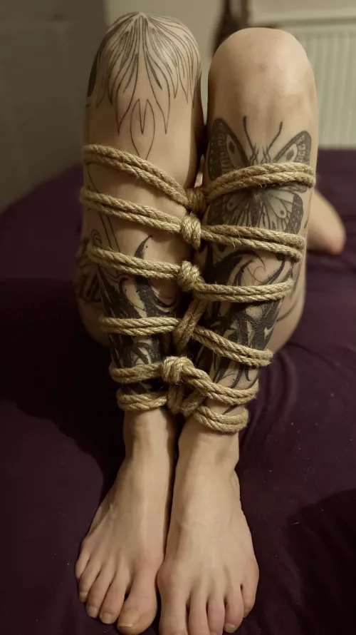 Playing with some leg knots