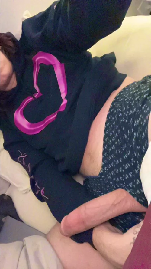 poking through my boxers the way I wanna poke your hole